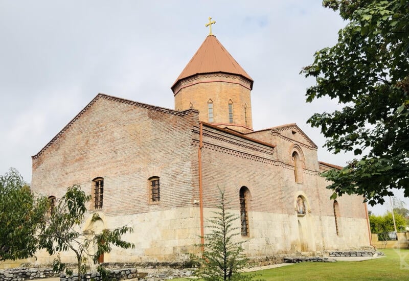 Какие исторические места увидит турист, направляющийся в Нидж?