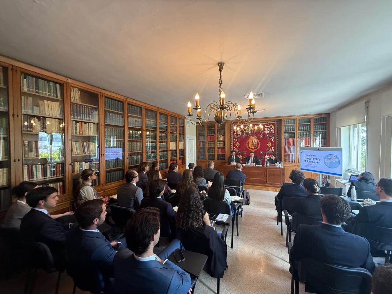 Azərbaycan və İspaniya arasında “Strateji İqtisadi Dialoq” üzrə əməkdaşlıq müzakirə olunub