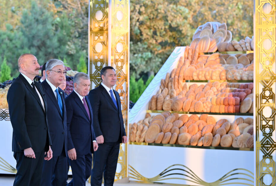Prezident İlham Əliyev MDB Ölkələrinin Milli Kulinariya Festivalı ilə tanış olub, rəsmi qəbulda iştirak edib