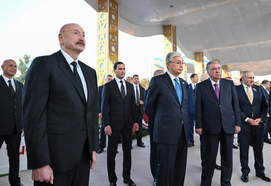 Prezident İlham Əliyev MDB Ölkələrinin Milli Kulinariya Festivalı ilə tanış olub, rəsmi qəbulda iştirak edib