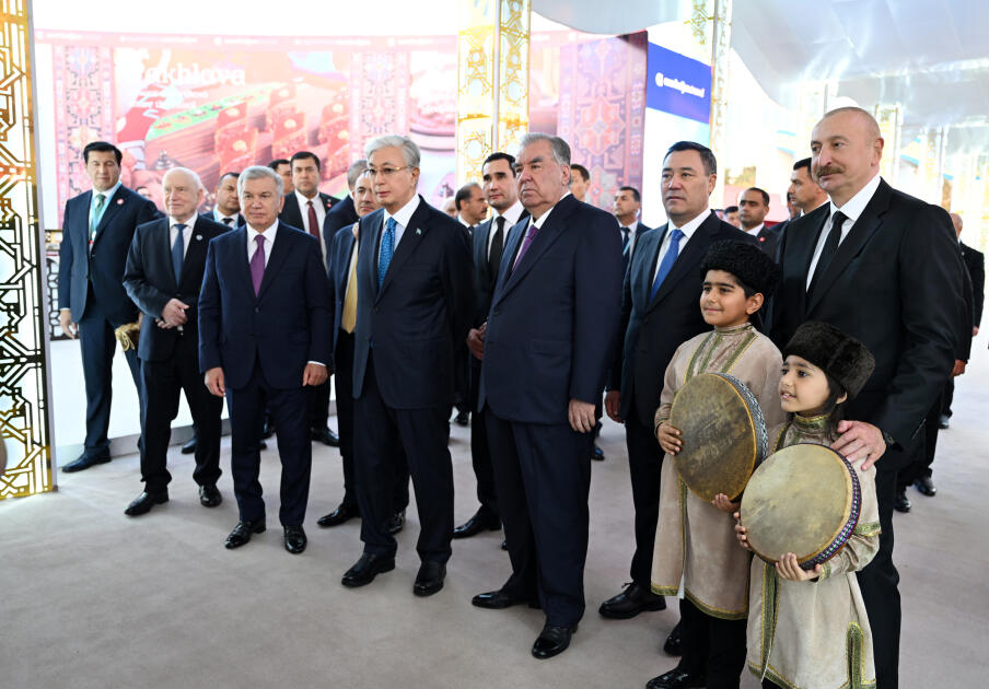 Prezident İlham Əliyev MDB Ölkələrinin Milli Kulinariya Festivalı ilə tanış olub, rəsmi qəbulda iştirak edib