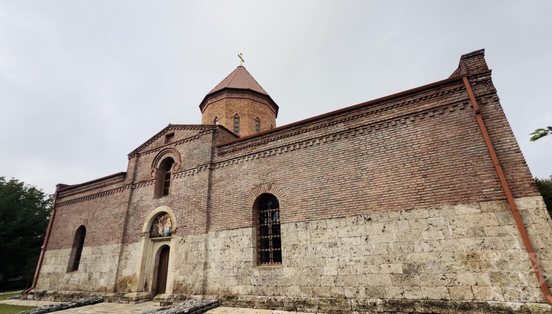 Какие исторические места увидит турист, направляющийся в Нидж?
