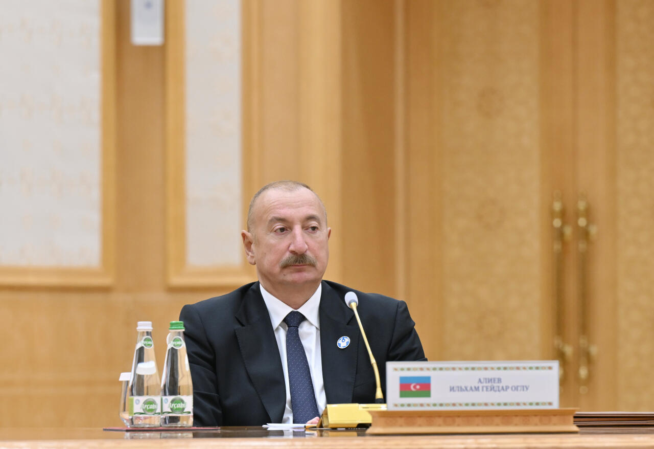 Prezident İlham Əliyev Türkmənbaşı şəhərində MDB Dövlət Başçıları Şurasının məhdud tərkibdə iclasında iştirak edir