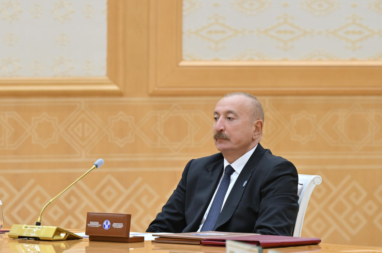Prezident İlham Əliyev Türkmənbaşı şəhərində MDB Dövlət Başçıları Şurasının məhdud tərkibdə iclasında iştirak edir