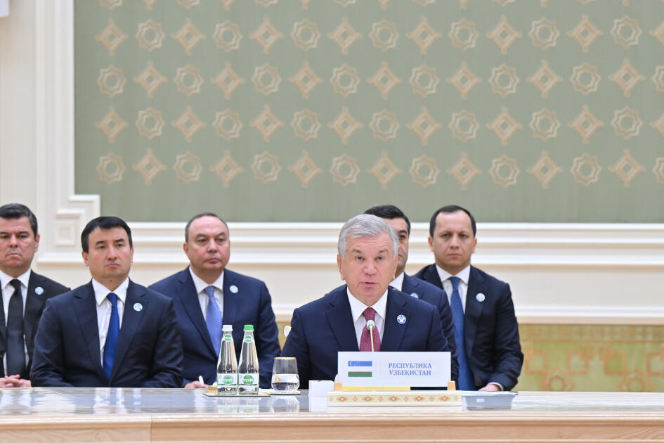 Президент Ильхам Алиев принял участие в заседании Совета глав государств СНГ в расширенном составе