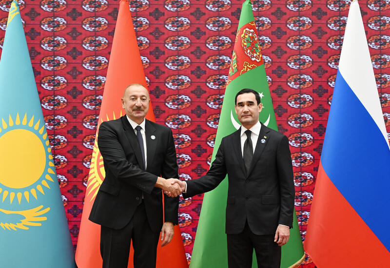 Prezident İlham Əliyev MDB Dövlət Başçıları Şurasının iclasında iştirak etmək üçün “Avaza” Kompleksinə gəldi