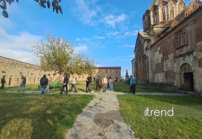 Beynəlxalq səyyahlar Ağdərədəki Gəncəsər monastırında olublar
