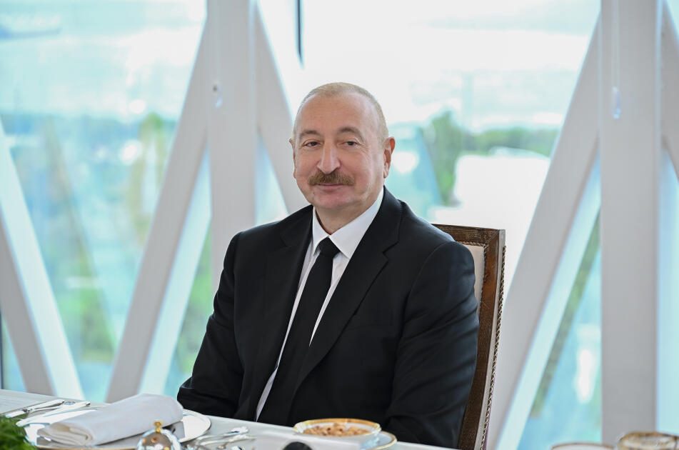 Prezident İlham Əliyev və Rusiyanın Çeçenistan Respublikasının başçısı birgə nahar ediblər