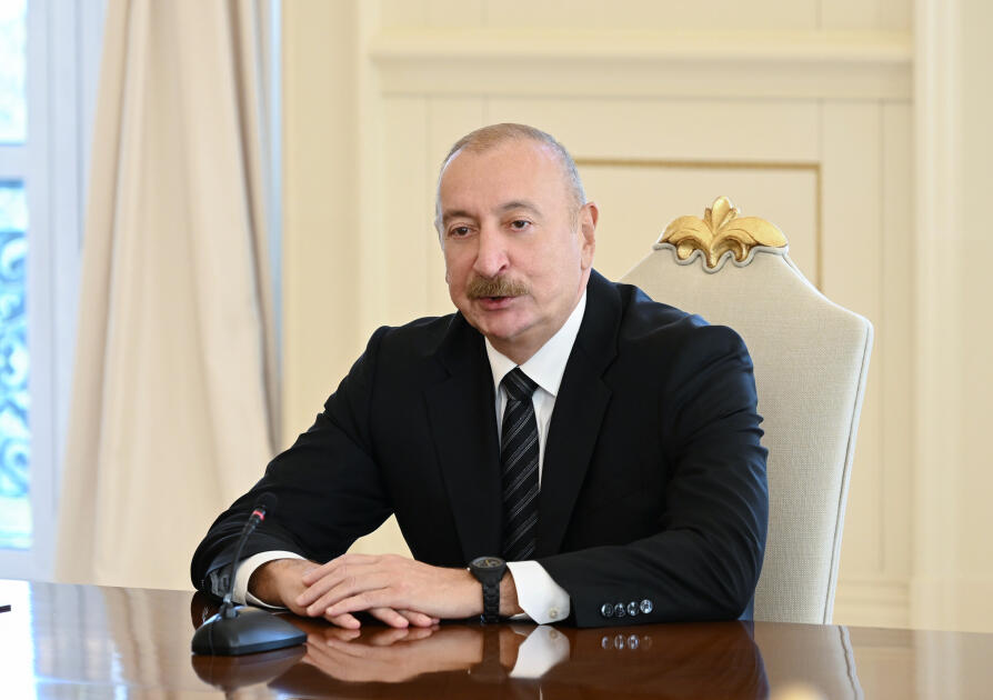 Состоялась встреча Президента Ильхама Алиева с Премьер-министром Камбоджи в расширенном составе