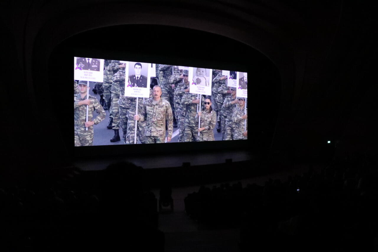 В Центре Гейдара Алиева состоялась премьера масштабного исторического художественного фильма "44"