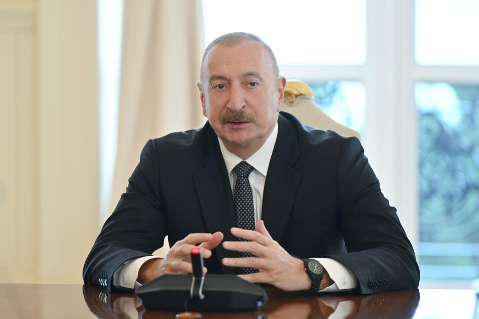 Состоялась встреча Президента Ильхама Алиева с Президентом Лаоса в расширенном составе