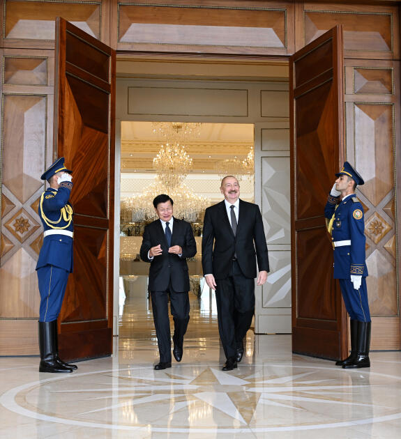 Prezident İlham Əliyevin adından Laos Prezidentinin şərəfinə rəsmi nahar verilib