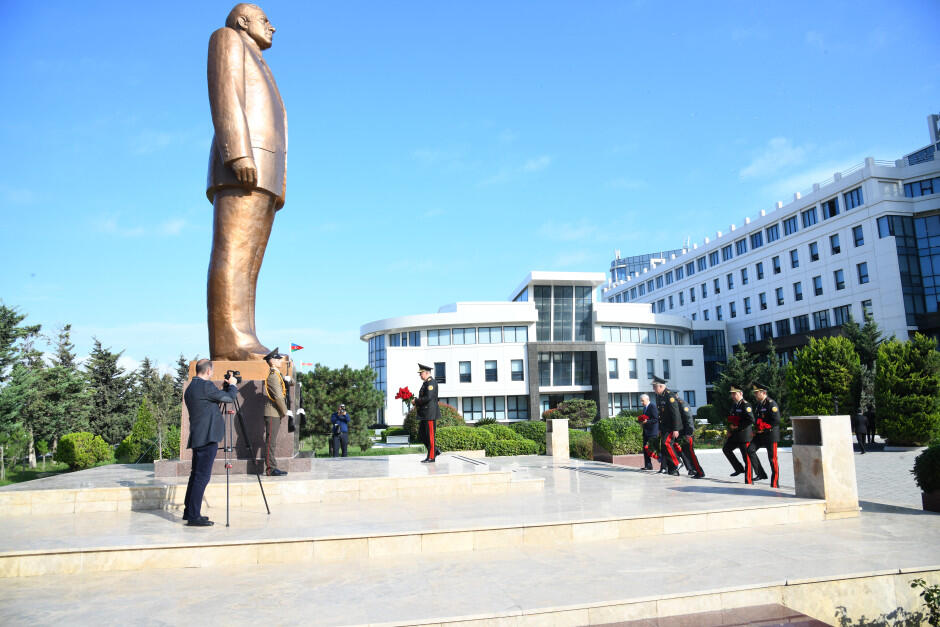 FHN-in Akademiyasında gənc kursantların hərbi andiçmə və məzunların buraxılış mərasimi keçirilib