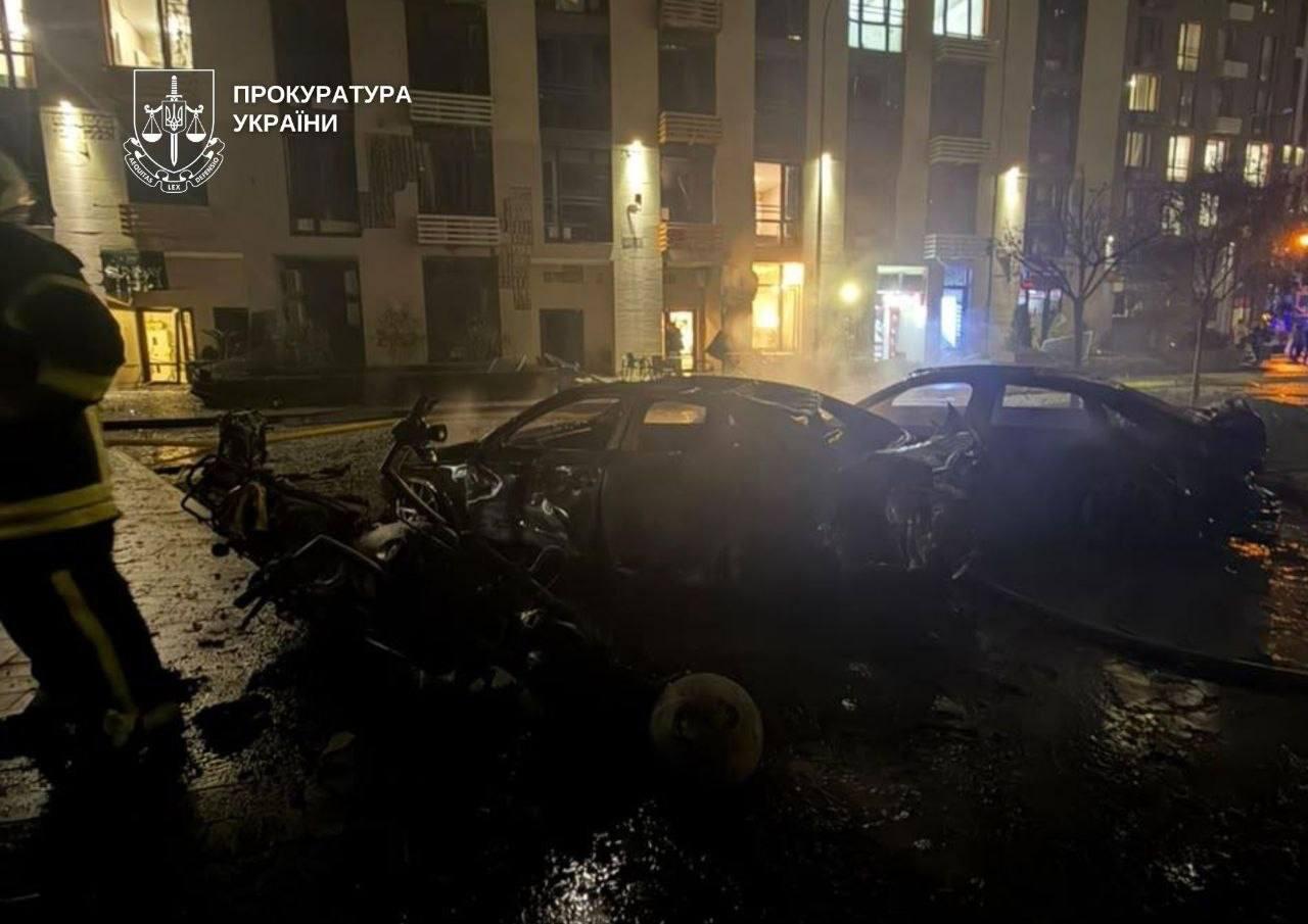 В Киеве дрон ударил по 25-этажному жилому дому, есть погибшие и раненые