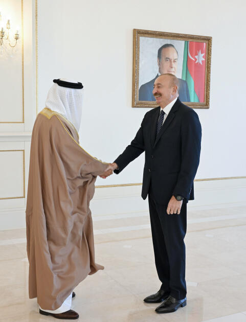 Prezident İlham Əliyev Bəhreynin xarici işlər nazirini qəbul edib