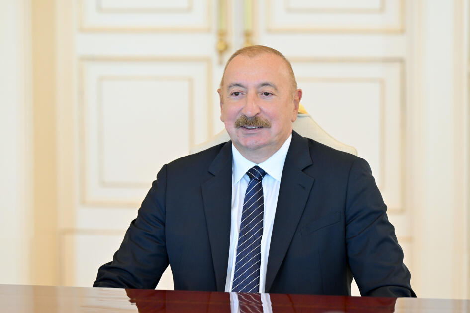 Президент Ильхам Алиев принял министра иностранных дел, трудоустройства за рубежом и туризма Шри-Ланки