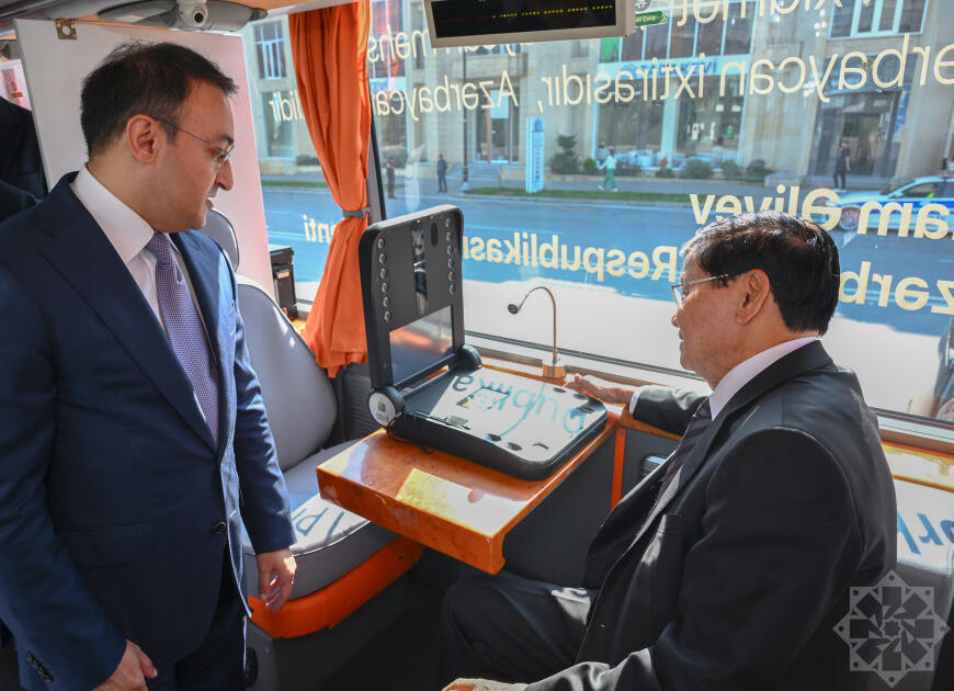 Президент Лаоса ознакомился с деятельностью Центра ASAN xidmət