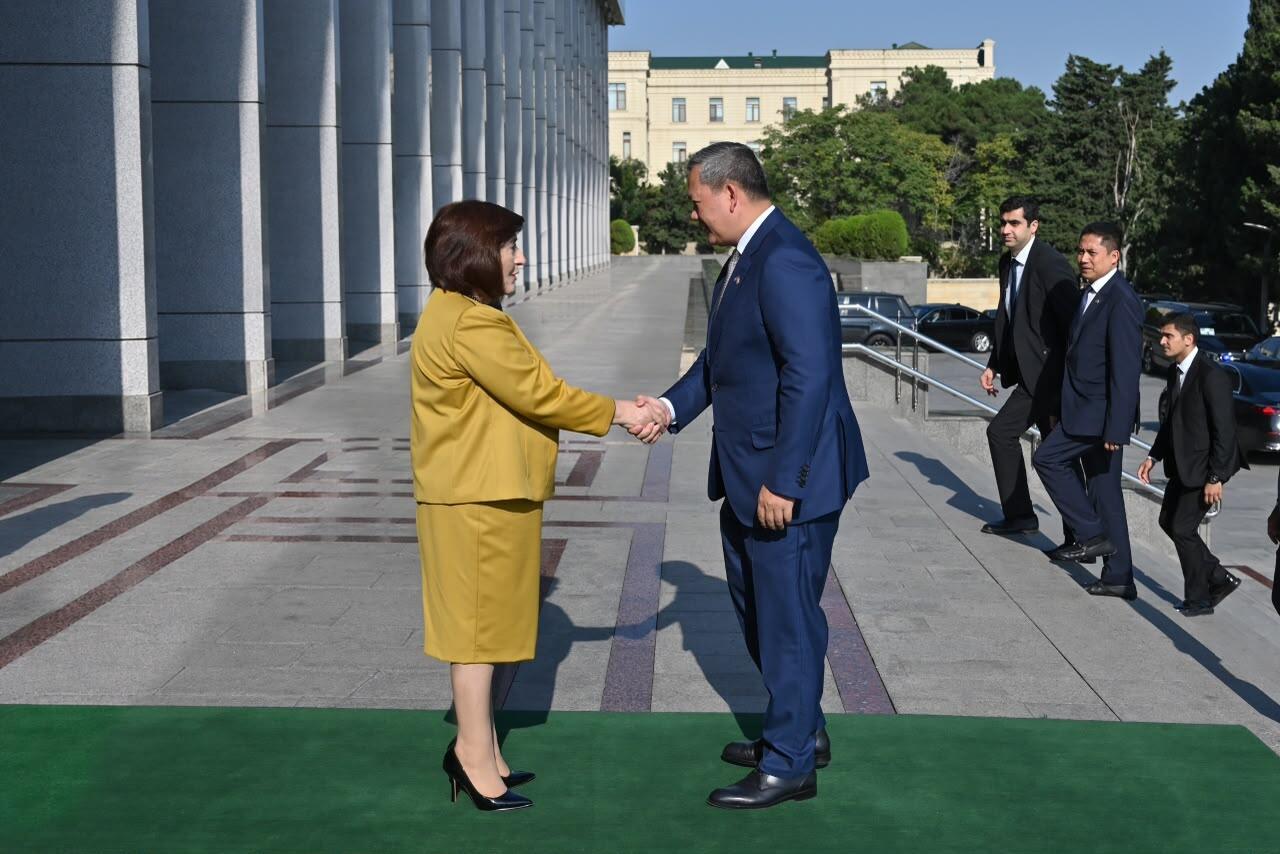 Сахиба Гафарова обсудила с премьер-министром Камбоджи развитие межпарламентских связей