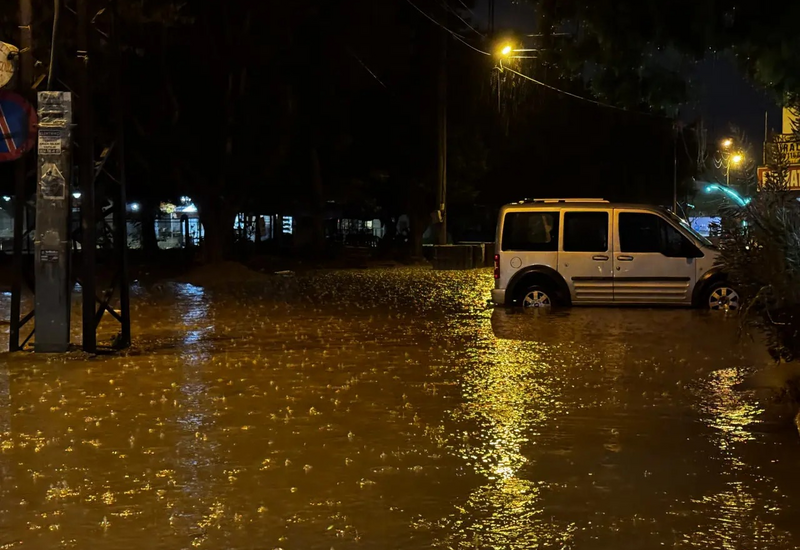 İstanbulda daşqınlar nəticəsində 3 nəfər ölüb, 4 nəfər itkin düşüb