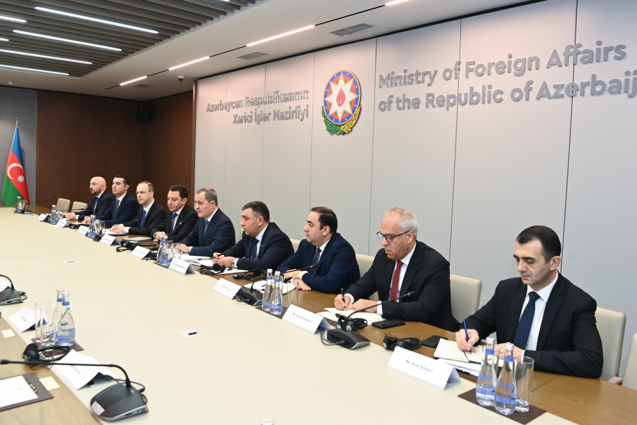 Azərbaycan və Çin arasında iqtisadi əməkdaşlıq və regional təhlükəsizlik məsələləri müzakirə edilib