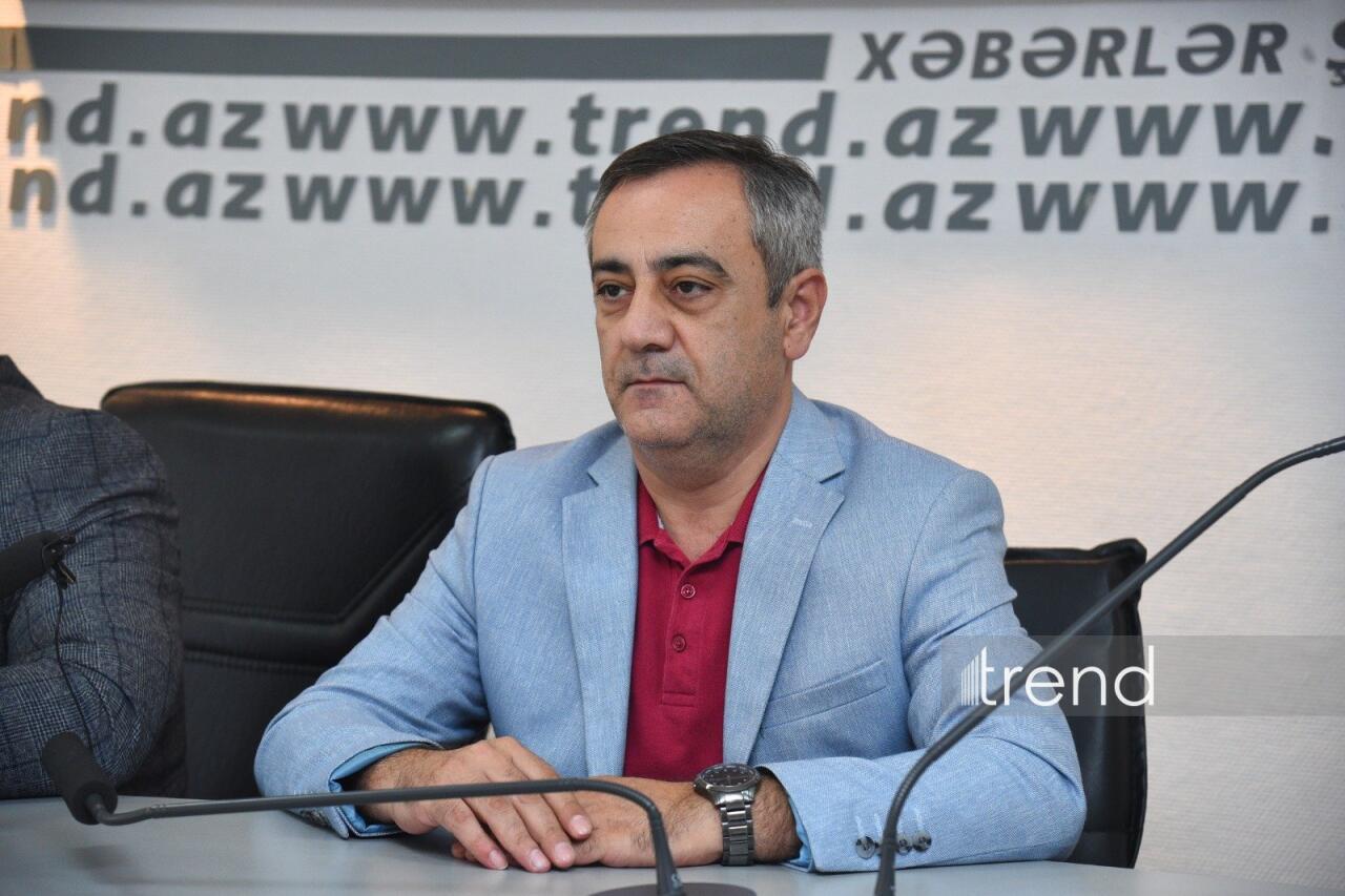 BDU tələbələri ilə zərərli xarici təsirlər və informasiya təhdidləri müzakirə olunub