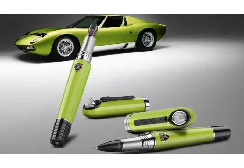 К 60-летию Lamborghini Miura итальянцы выпустили ручку со встроенной фарой за $ 10 тысяч