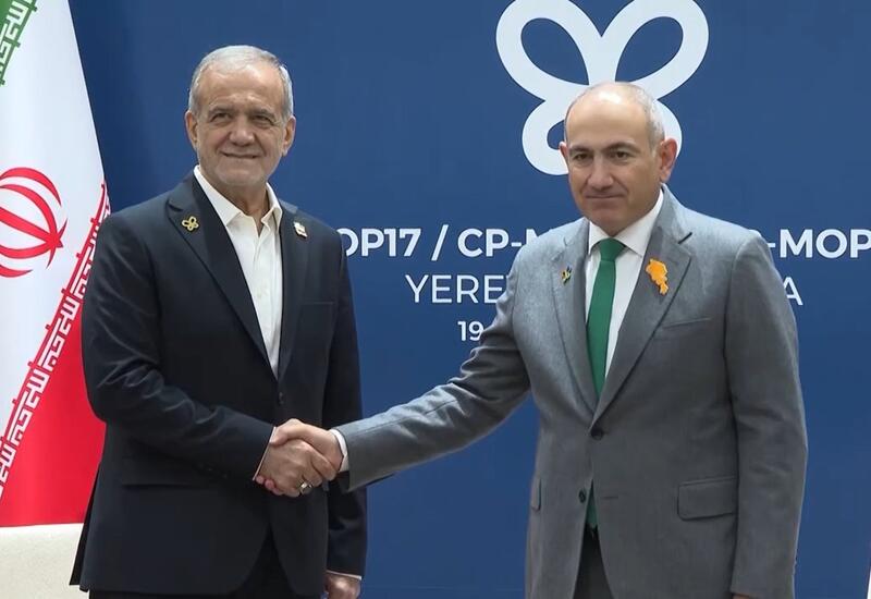 İrəvanda Paşinyan Pezeşkianla görüşüb