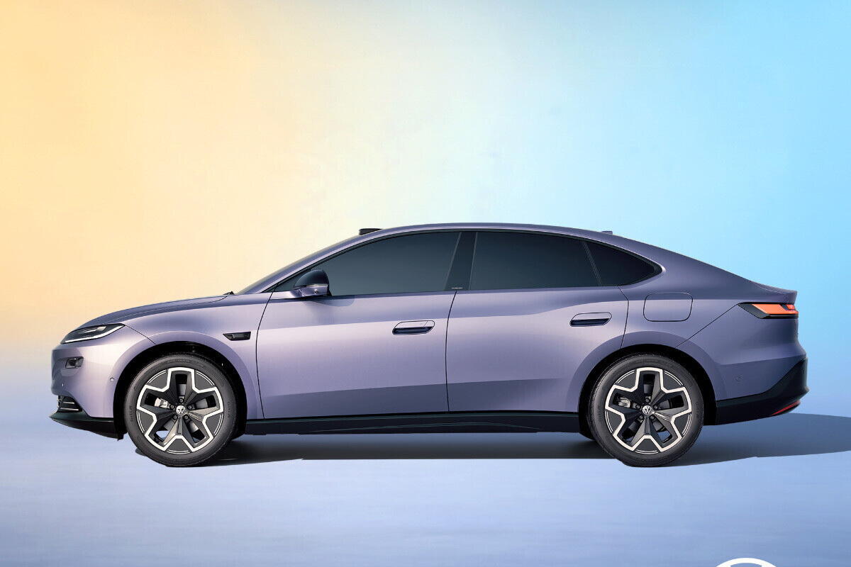Volkswagen показал новый лифтбэк
