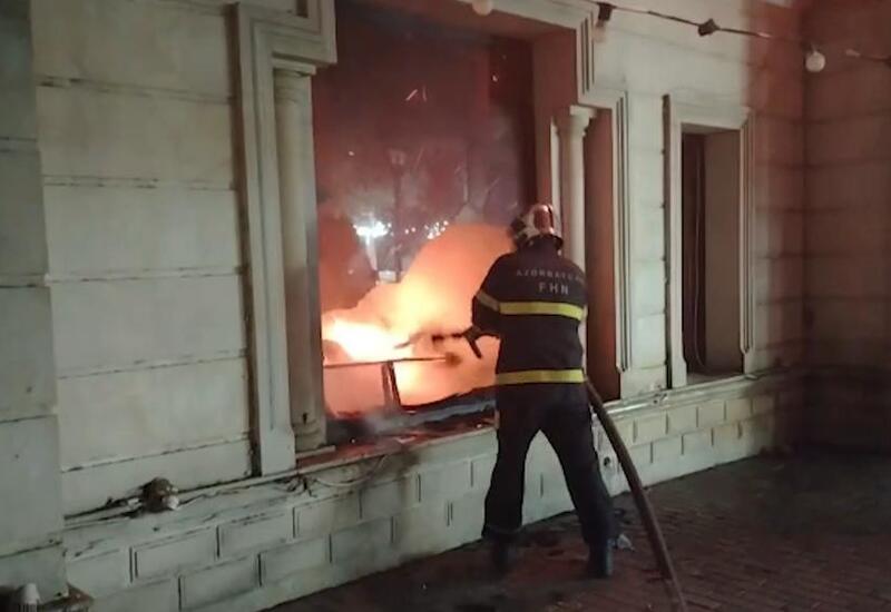 Пожар на территории жилого комплекса в Хырдалане