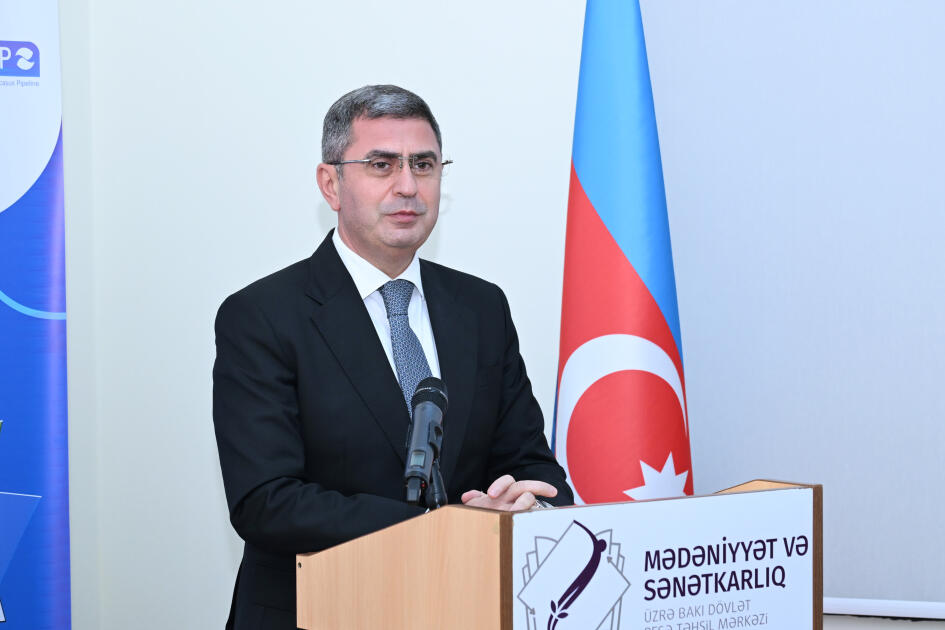 Alyona Əliyeva Mədəniyyət və Sənətkarlıq üzrə Bakı Dövlət Peşə Təhsili Mərkəzində inklüziv təlim və tədris mərkəzinin açılışında iştirak edib