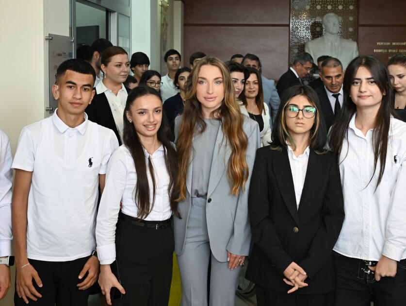 Alyona Əliyeva Mədəniyyət və Sənətkarlıq üzrə Bakı Dövlət Peşə Təhsili Mərkəzində inklüziv təlim və tədris mərkəzinin açılışında iştirak edib
