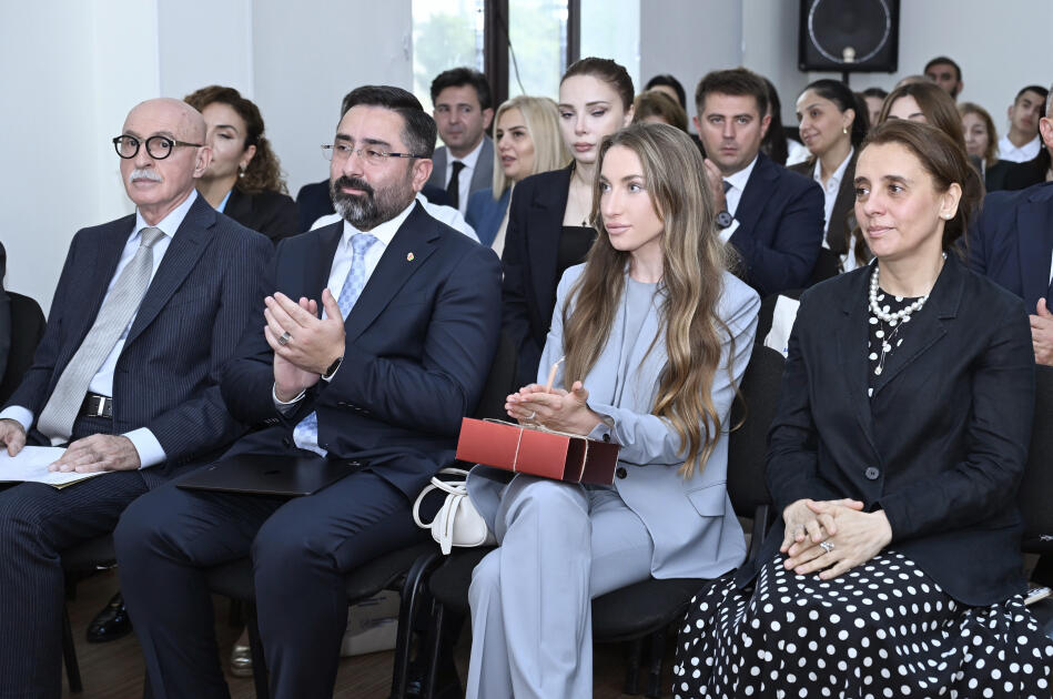 Alyona Əliyeva Mədəniyyət və Sənətkarlıq üzrə Bakı Dövlət Peşə Təhsili Mərkəzində inklüziv təlim və tədris mərkəzinin açılışında iştirak edib