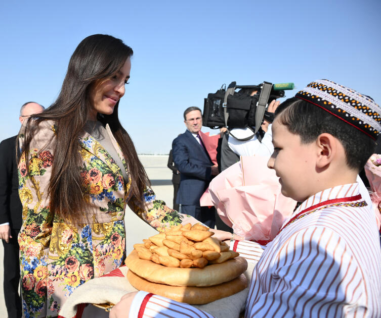 Heydər Əliyev Fondunun vitse-prezidenti Leyla Əliyeva Türkmənistanda səfərdədir