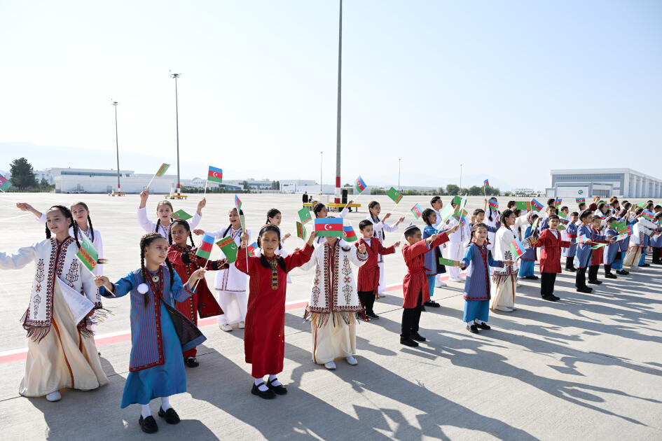 Heydər Əliyev Fondunun vitse-prezidenti Leyla Əliyeva Türkmənistanda səfərdədir