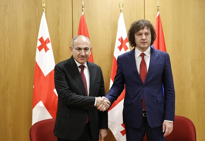 Paşinyanla Kobaxidze sammit üçün Brüsselə gedir