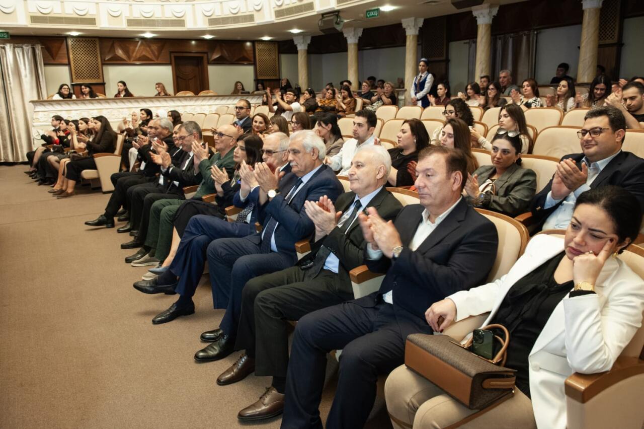 Спектаклем "Хуршидбану Натаван" почтена память Ильяса Эфендиева