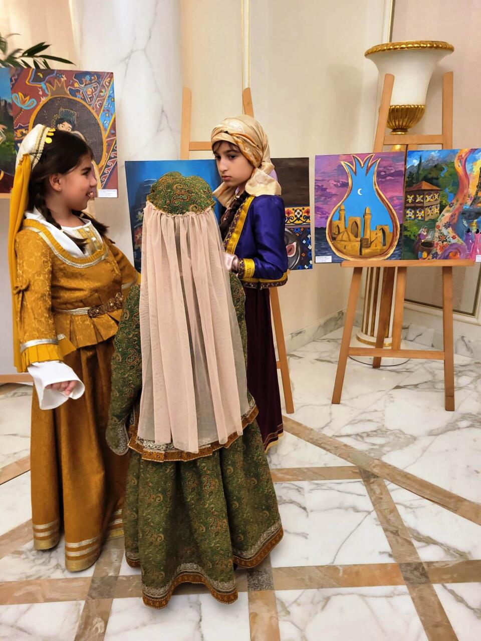 Азербайджанская палитра в сердце Парижа
