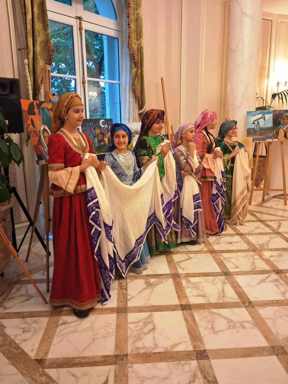 Азербайджанская палитра в сердце Парижа