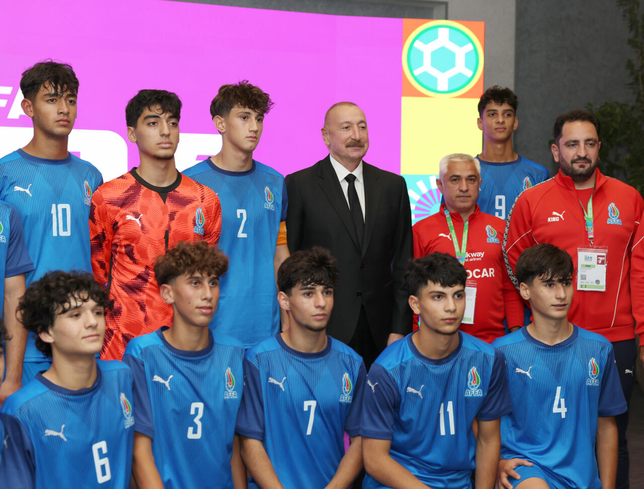 Prezident İlham Əliyev, Birinci xanım Mehriban Əliyeva FIFA U-15 dünya çempionatının və festivalının açılış mərasimini izləyirlər