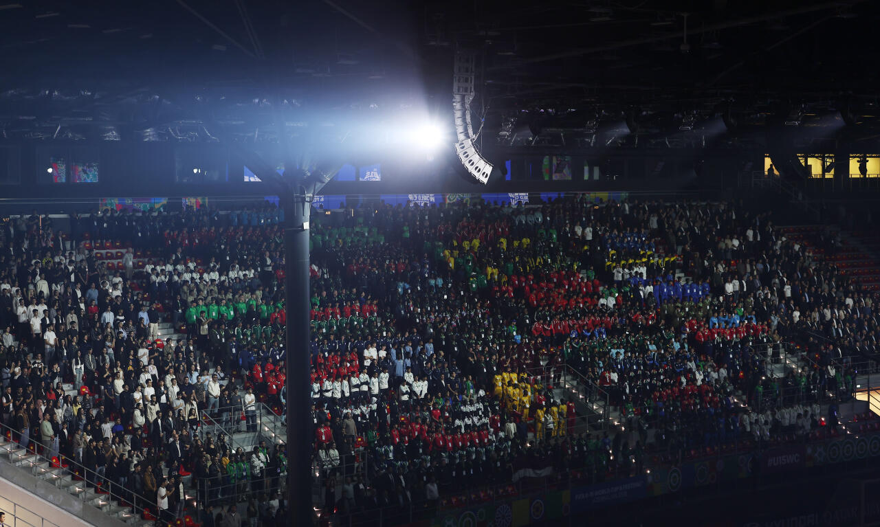 Prezident İlham Əliyev, Birinci xanım Mehriban Əliyeva FIFA U-15 dünya çempionatının və festivalının açılış mərasimini izləyirlər