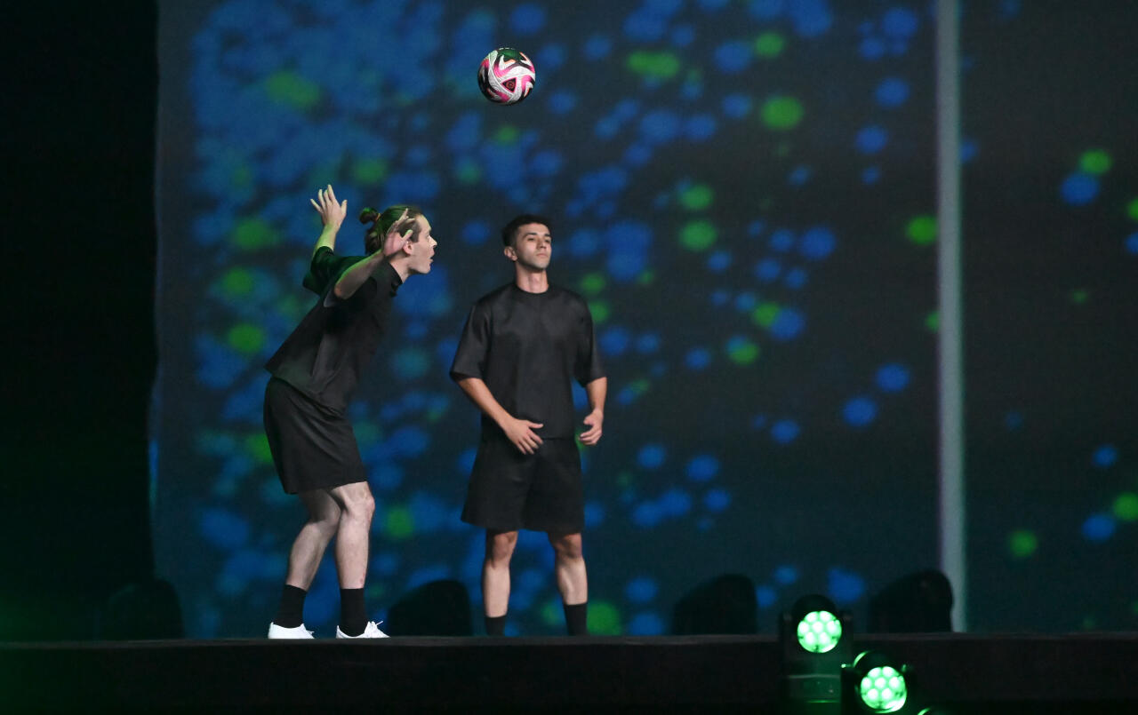 Prezident İlham Əliyev, Birinci xanım Mehriban Əliyeva FIFA U-15 dünya çempionatının və festivalının açılış mərasimini izləyirlər