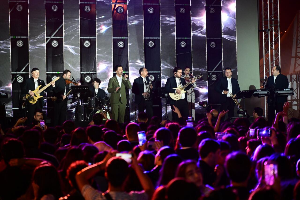 Estrada ulduzları Zeytun Festivalının səhnəsində