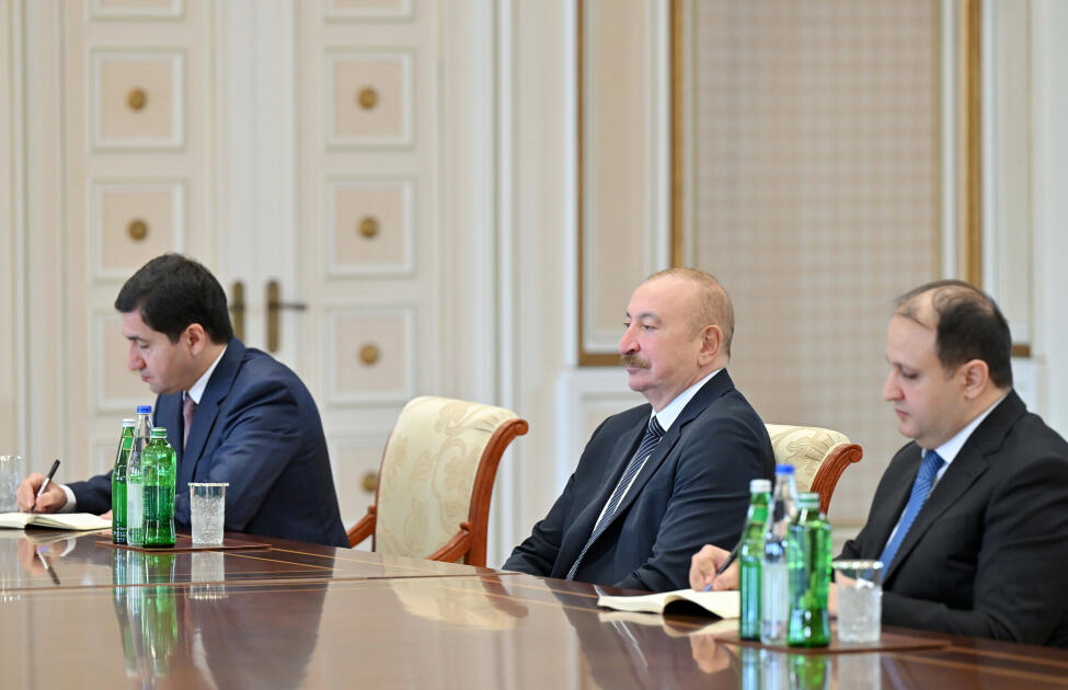 Президент Ильхам Алиев принял генсека ОИС