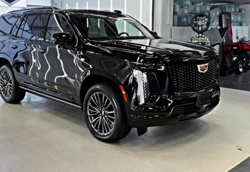 Cadillac представил юбилейную версию Escalade-V