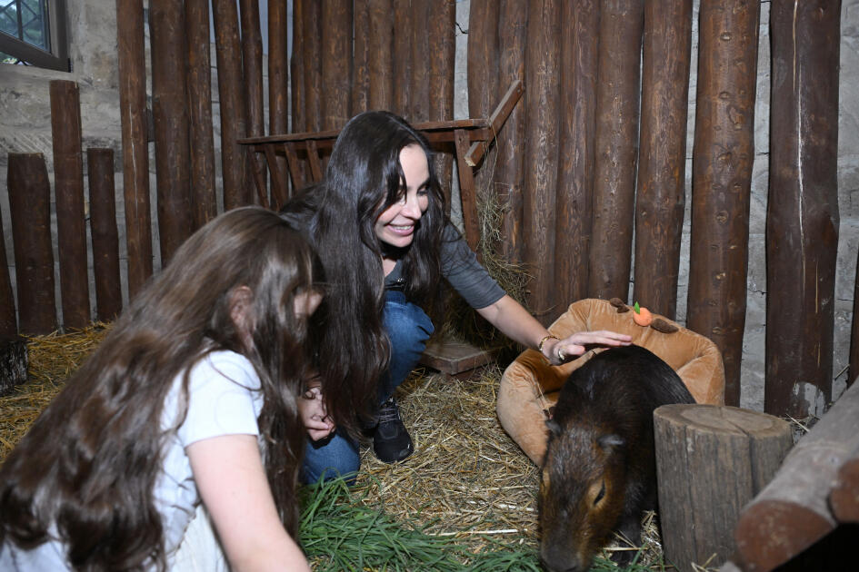 Лейла Алиева и Алена Алиева побывали на ферме Capybara Azerbaijan в Шамахы