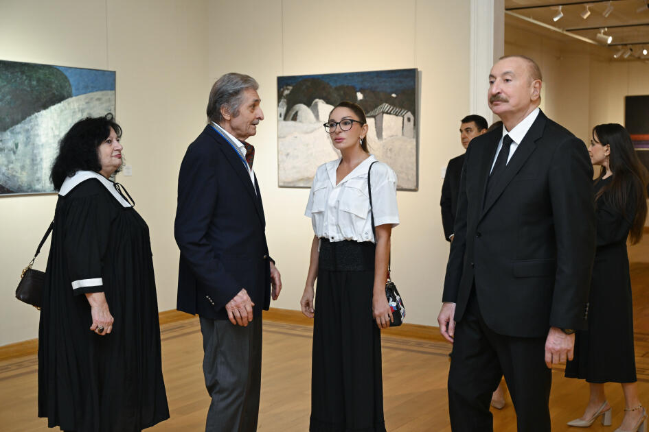 Prezident İlham Əliyev, Birinci xanım Mehriban Əliyeva və ailə üzvləri “Mənim Abşeronum: Üstə gəl” adlı retrospektiv sərgi ilə tanış olublar