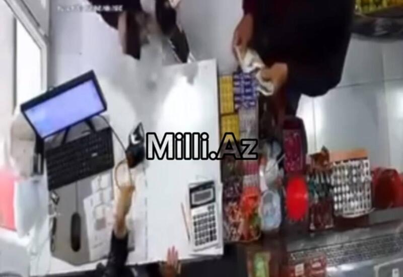 В Баку мошенник представился налоговиком и забрал деньги у предпринимателя