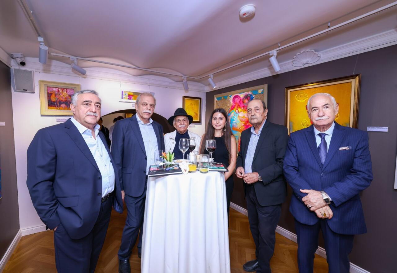 В Buta Gallery открылась выставка "Два взгляда. Один мир", став встречей самобытных творческих миров