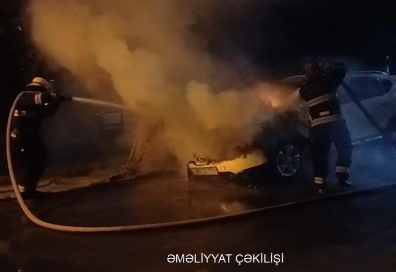 В Сумгайыте загорелся Nissan