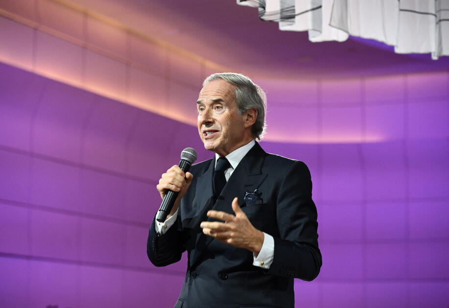 Heydər Əliyev Fondunun vitse-prezidenti Leyla Əliyeva və Alyona Əliyeva “Art Weekend”in rəsmi açılışında iştirak ediblər